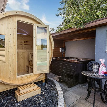 Gites Spa Strasbourg - Studio Romantique, Jacuzzi, Sauna, Terrasse Privee Furdenheim Eksteriør billede