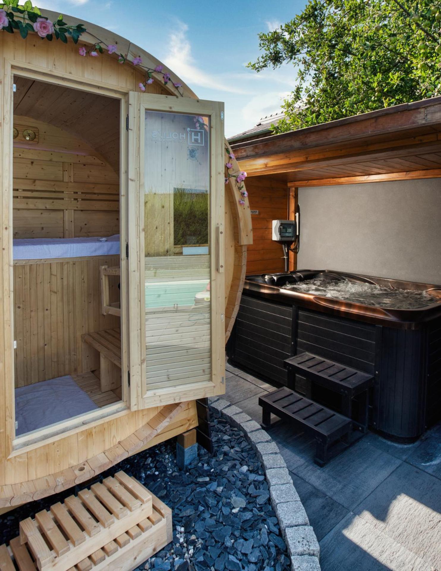 Gites Spa Strasbourg - Studio Romantique, Jacuzzi, Sauna, Terrasse Privee Furdenheim Eksteriør billede