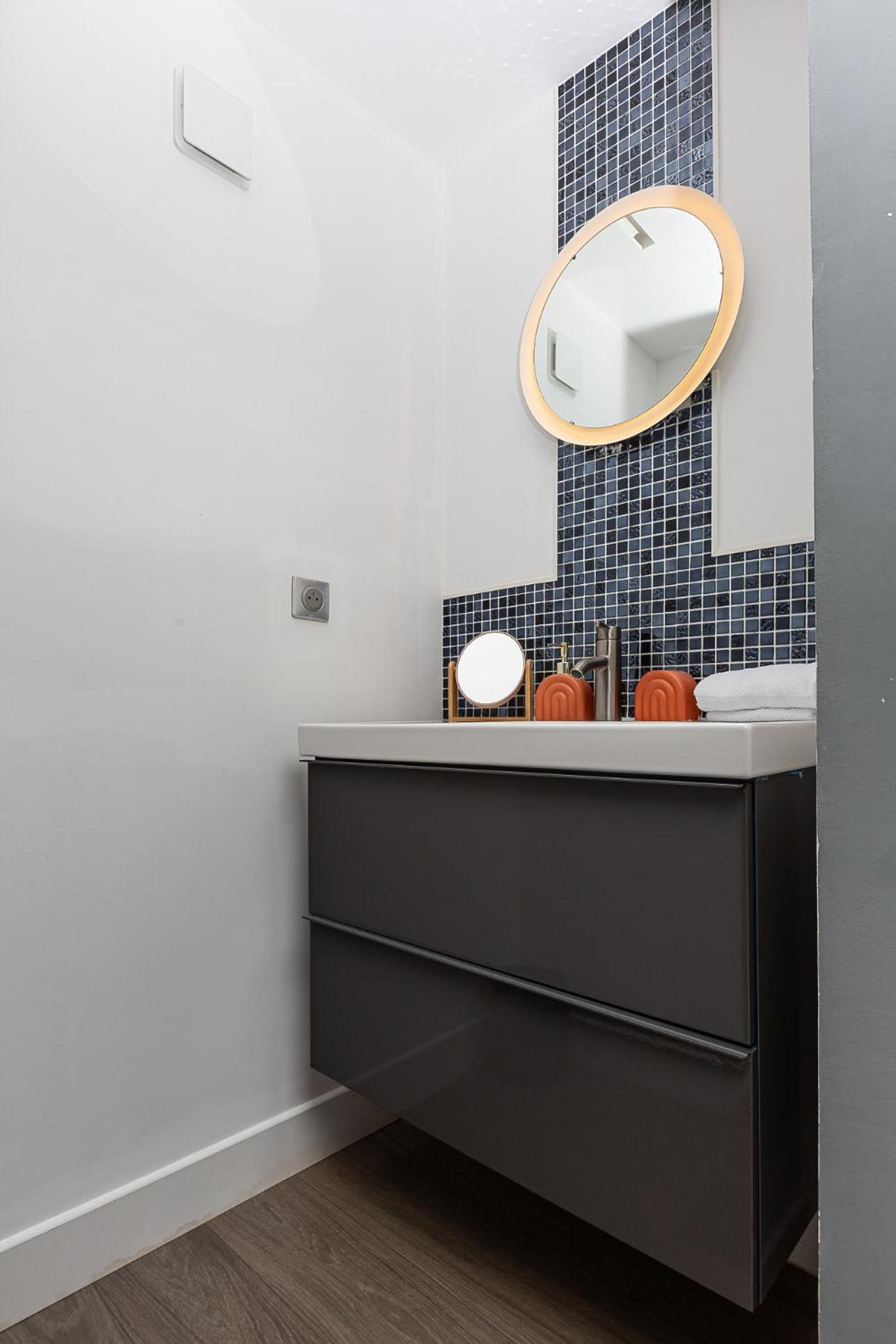 Gites Spa Strasbourg - Studio Romantique, Jacuzzi, Sauna, Terrasse Privee Furdenheim Eksteriør billede
