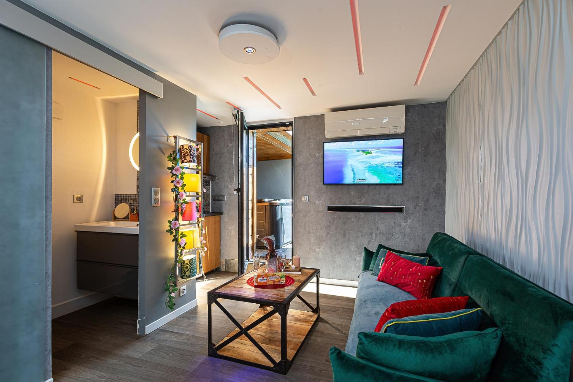 Gites Spa Strasbourg - Studio Romantique, Jacuzzi, Sauna, Terrasse Privee Furdenheim Eksteriør billede